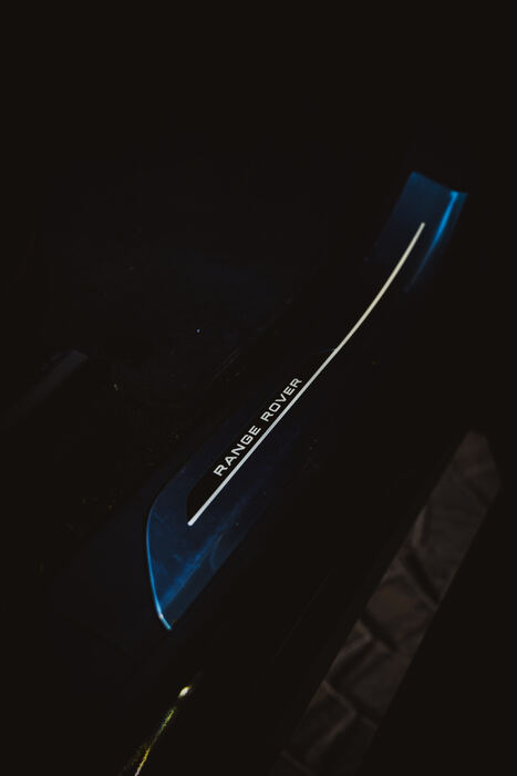 Détail carrosserie, lumière rasante